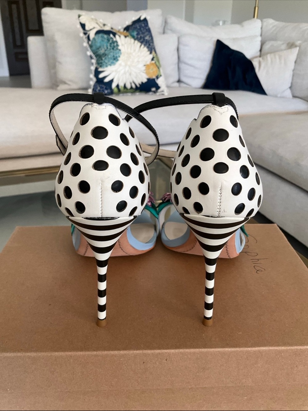Sophia Webster Polka-dot Lilico blue, black white floral ankle strap Heels, 39 - Picture 6 of 12